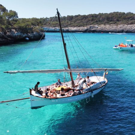 Charter Tucis